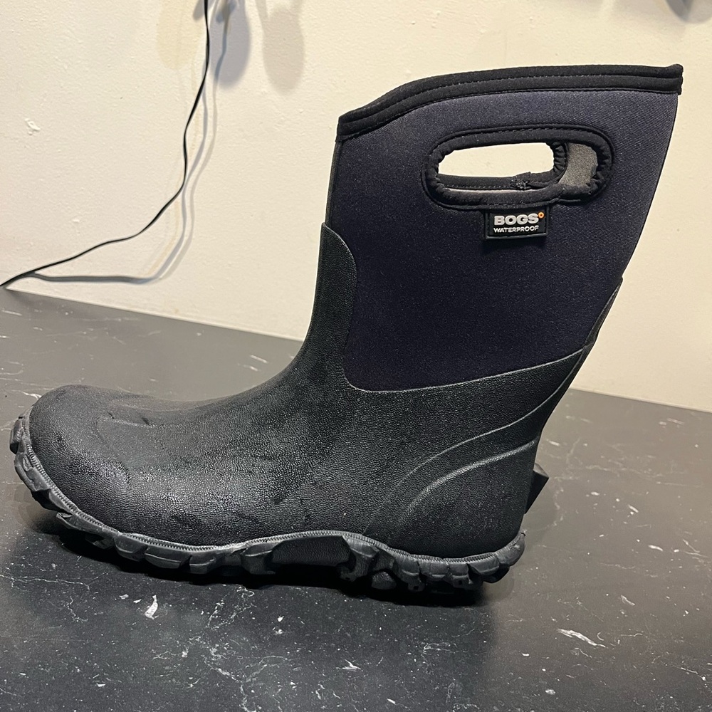Bogs Men's Black Waterproof Rain Boots - Picture 2 of 4